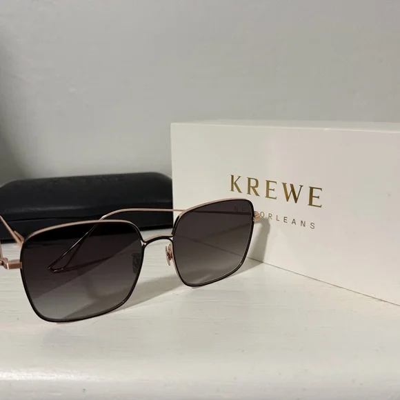 KREWE Eve Sunglasses Rose Gold/Matte Black (disco) - Picture 3 of 6